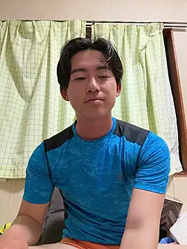 Snapshot of shoma2003 chatting on May 18, 11:49 am shoma2003 online show from May 18, 11:49 am