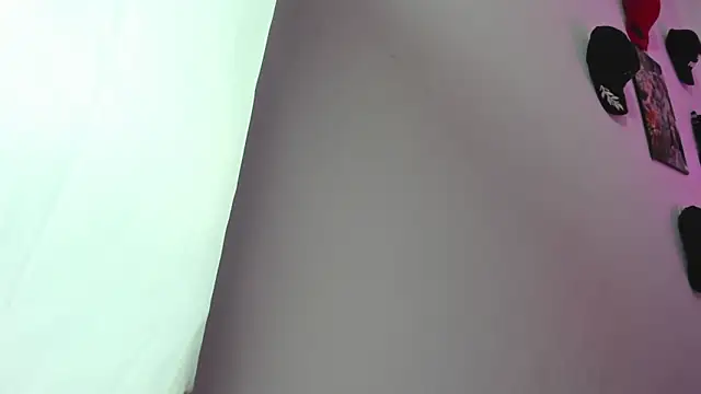 Rihanna hotx online show from March 2, 3:52 am