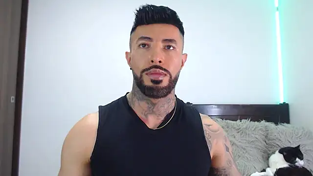 andrea de lucaa online show from February 8, 1:53 am