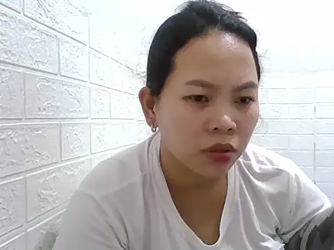 Snapshot of Sweeetpinay chatting on March 7, 8:44 am Sweeetpinay online show from March 7, 8:44 am