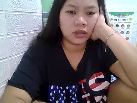 Snapshot of Sweeetpinay chatting on March 24, 5:29 pm Sweeetpinay online show from March 24, 5:29 pm