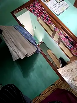 Snapshot of maddy3108 chatting on December 15, 6:50 am maddy3108 online show from December 15, 6:50 am