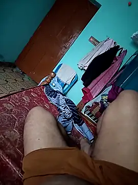 Snapshot of maddy3108 chatting on December 16, 4:06 am maddy3108 online show from December 16, 4:06 am