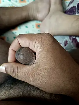 Snapshot of maddy3108 chatting on January 13, 4:07 am maddy3108 online show from January 13, 4:07 am