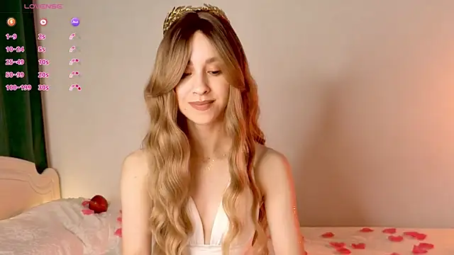 Snapshot of MiaSweetasHoney chatting on October 31, 5:47 pm MiaSweetasHoney online show from October 31, 5:47 pm