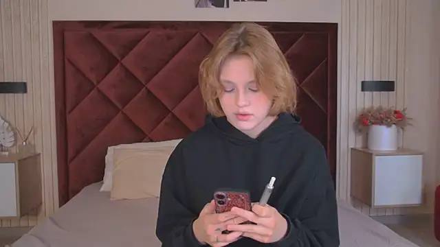 CaitlinSugar online show from July 18, 4:27 am