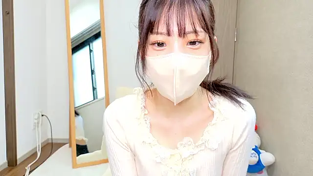 Snapshot of riri__nyan_o0 chatting on February 6, 5:12 am riri nyan o0 online show from February 6, 5:12 am
