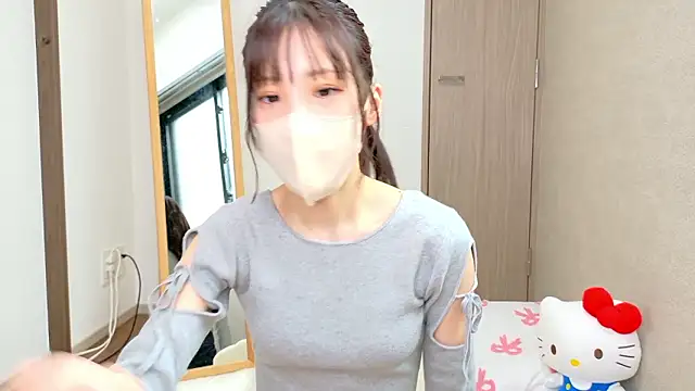 Snapshot of riri__nyan_o0 chatting on February 14, 5:15 am riri nyan o0 online show from February 14, 5:15 am