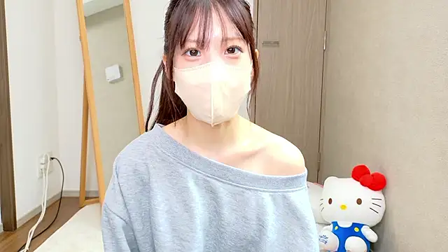 Snapshot of riri__nyan_o0 chatting on February 16, 5:14 am riri nyan o0 online show from February 16, 5:14 am