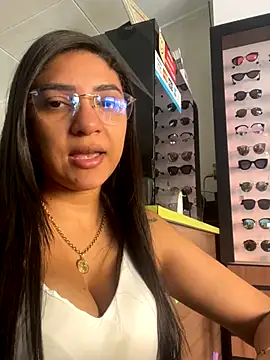 Snapshot of belahmor chatting on October 4, 11:08 am belahmor online show from October 4, 11:08 am