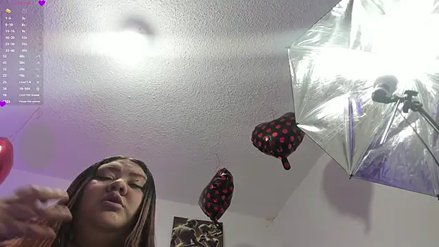 Hanna wish online show from November 28, 1:25 pm