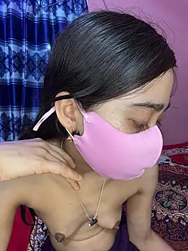 Snapshot of maya-Couple19 chatting on April 13, 6:13 pm maya-Couple19 online show from April 13, 6:13 pm