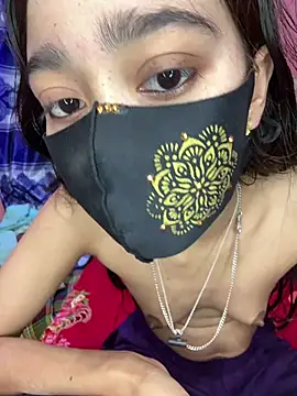 Snapshot of maya-Couple19 chatting on May 3, 4:57 pm maya-Couple19 online show from May 3, 4:57 pm