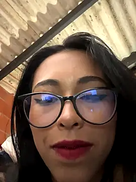 Snapshot of Emma__cumlovee chatting on October 14, 1:12 pm Emma cumlovee online show from October 14, 1:12 pm
