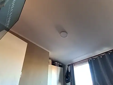 Snapshot of Denisutra777 chatting on April 6, 6:53 pm Denisutra777 online show from April 6, 6:53 pm