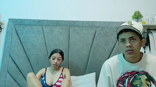 MielAndLeo online show from June 24, 12:15 pm