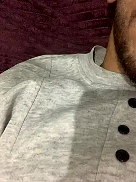 3Omar45 online show from November 17, 9:09 pm