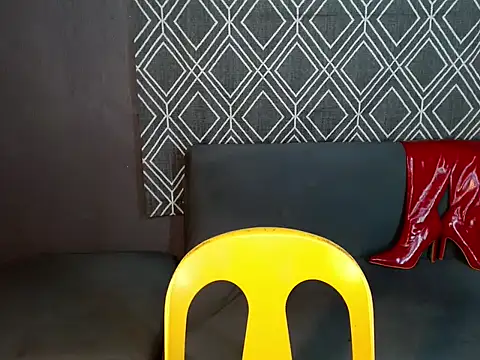 Snapshot of hugesignificant_69 chatting on September 29, 11:37 am hugesignificant 69 online show from September 29, 11:37 am