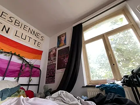 Snapshot of Styxlust chatting on September 12, 2:39 pm Styxlust online show from September 12, 2:39 pm