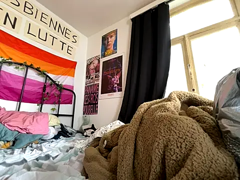 Snapshot of Styxlust chatting on October 5, 9:40 am Styxlust online show from October 5, 9:40 am