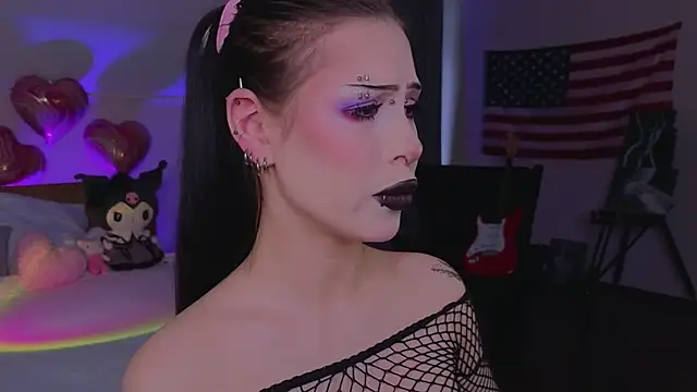 venomeowww   online show from February 15, 3:25 am