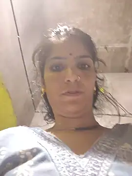 Snapshot of Riya_jaan12 chatting on June 29, 3:12 pm Riya jaan12 online show from June 29, 3:12 pm