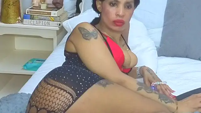 CaramelNatashaxx online show from December 17, 1:06 pm