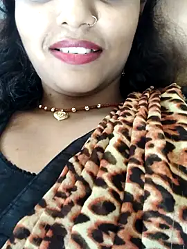 Snapshot of AnanyaKapoor89 chatting on September 18, 6:04 am AnanyaKapoor89 online show from September 18, 6:04 am