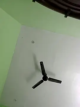 Snapshot of AnanyaKapoor89 chatting on November 26, 6:25 am AnanyaKapoor89 online show from November 26, 6:25 am