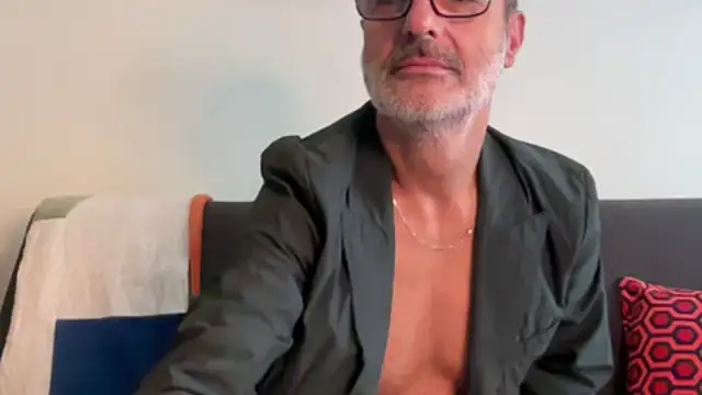 Snapshot of Milkywaymen chatting on September 15, 12:49 pm Milkywaymen online show from September 15, 12:49 pm