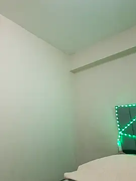 Vickysweeeettt online show from April 11, 5:50 pm