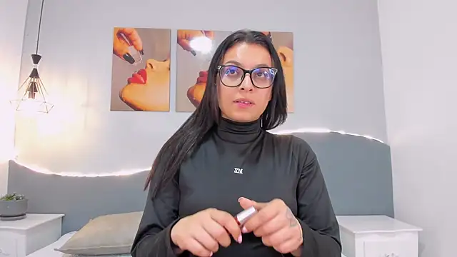 Snapshot of Sara_mora_ chatting on May 28, 11:51 am Sara mora online show from May 28, 11:51 am