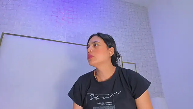 thalia888  online show from April 13, 7:08 pm