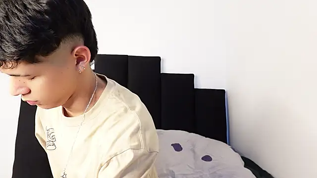 alexmark  online show from September 25, 7:28 pm