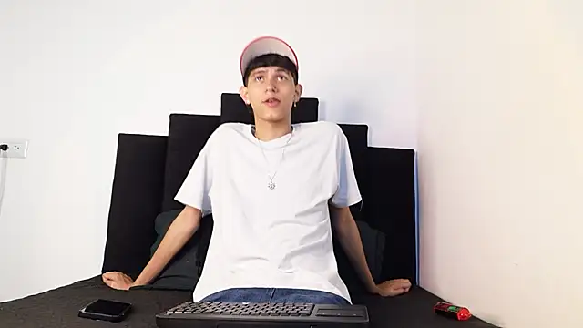 alexmark  online show from November 12, 3:51 am