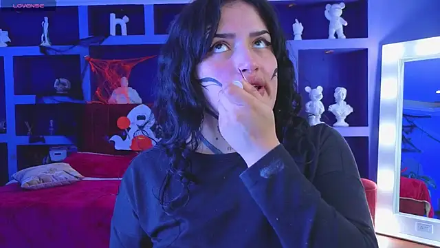 sari belle online show from October 30, 9:26 pm