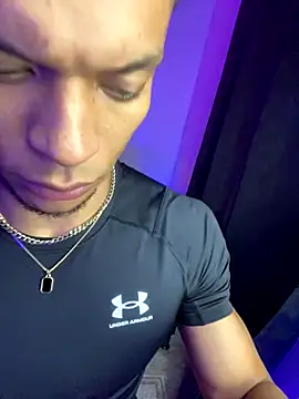 Snapshot of RickKrong_ chatting on October 1, 4:40 am RickKrong online show from October 1, 4:40 am