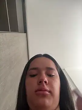 Luciaparker03 online show from July 17, 12:56 pm
