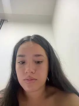 Luciaparker03 online show from July 18, 12:59 am
