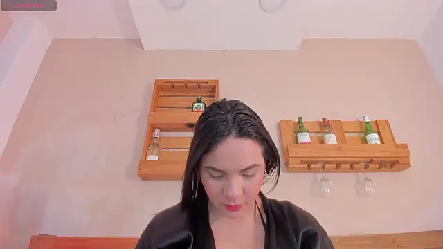  miss mia online show from February 4, 12:00 pm