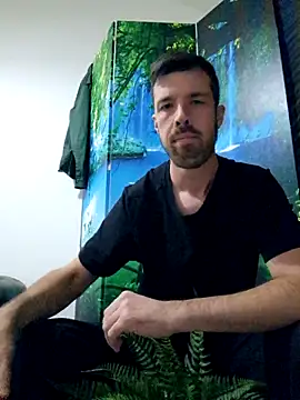 welcome-to-the-jungle online show from October 27, 7:29 pm