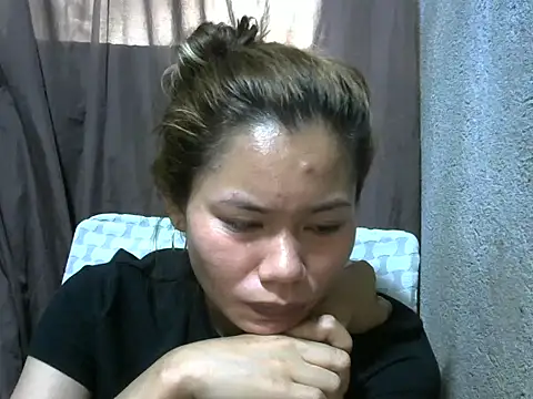 Sweeetgurll online show from February 26, 3:27 am