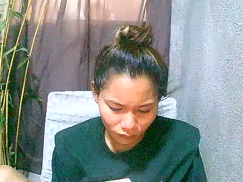 Sweeetgurll online show from May 11, 9:26 am