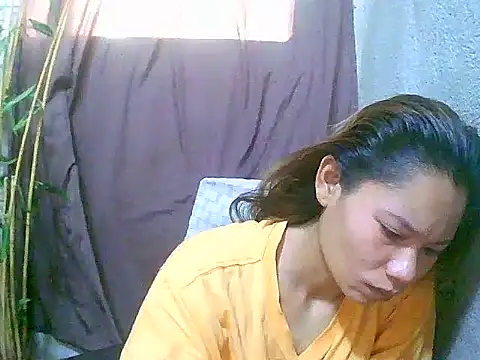 Sweeetgurll online show from May 14, 12:39 am