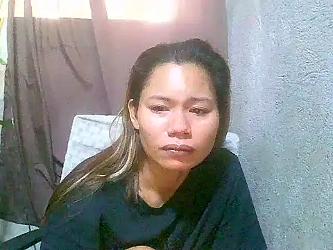 Sweeetgurll online show from May 23, 12:05 am