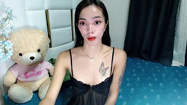 Snapshot of diamondnaked_ chatting on September 13, 6:18 pm diamondnaked online show from September 13, 6:18 pm