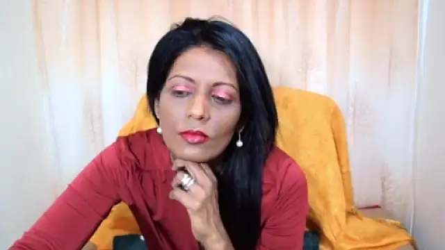 Indianpeaches online show from October 10, 6:01 am