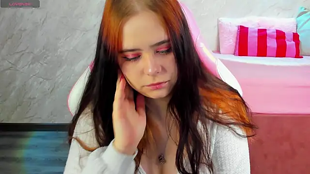 Alis Platt online show from February 28, 1:39 am