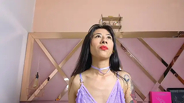 Snapshot of Sophia_moo_ chatting on February 19, 5:58 am Sophia moo online show from February 19, 5:58 am