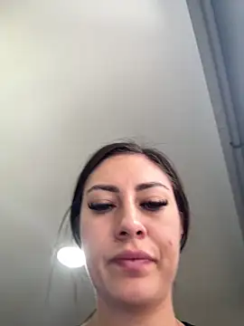 Isabellaa Palacios online show from April 7, 3:23 pm